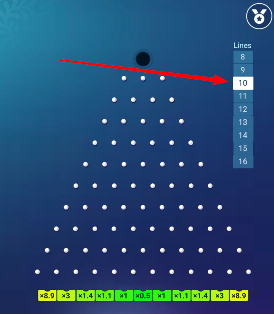The Plinko board on 10 lines, with the outer slots paying x8.9